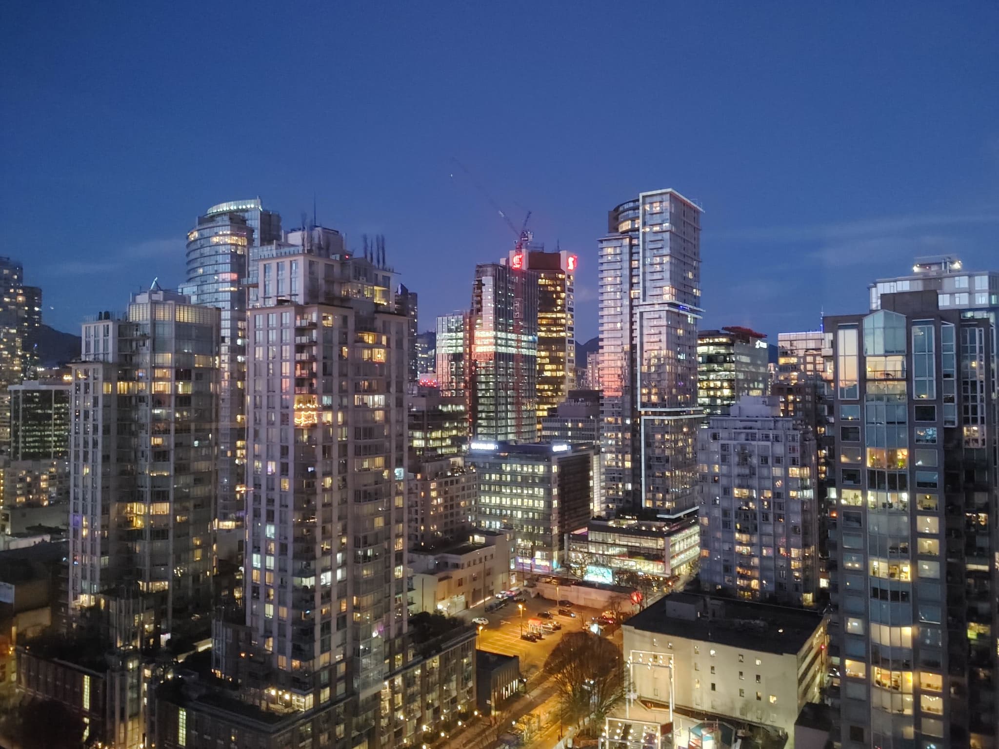 20 MW data center consumes enough electricity to power approximately 16,500 average U.S. homes